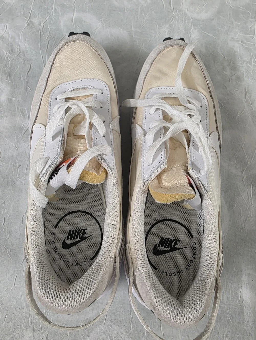 Nike Men's  Waffle Beige and White Retro Runner Sneakers Size 8